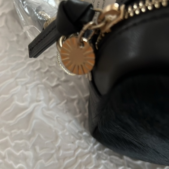 NWT UGG Crossbody Bag - Picture 12 of 12